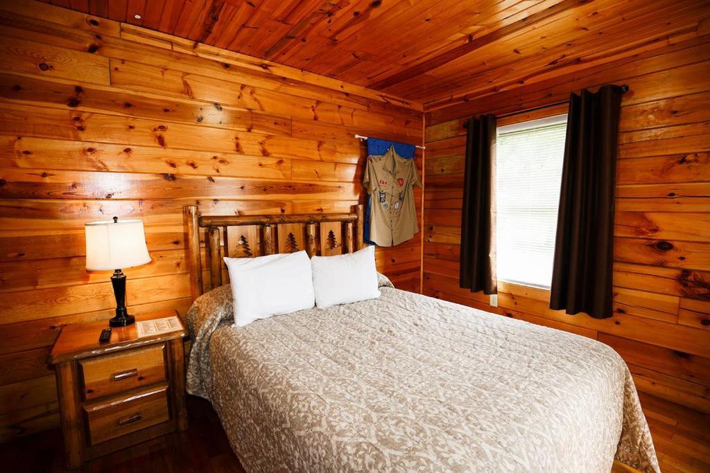 The Cabins At Pine Haven - Beckley Beaver Dış mekan fotoğraf